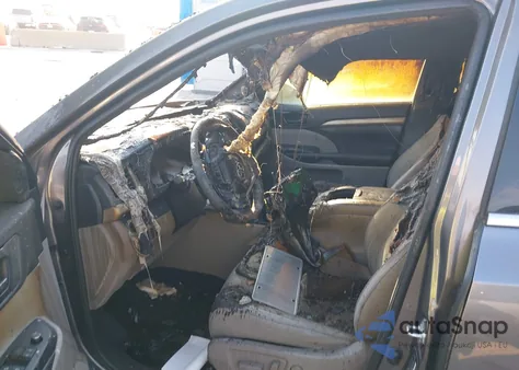 2019 Toyota Highlander Le Plus from USA, damaged, VIN 5TDZZRFH5KS357219